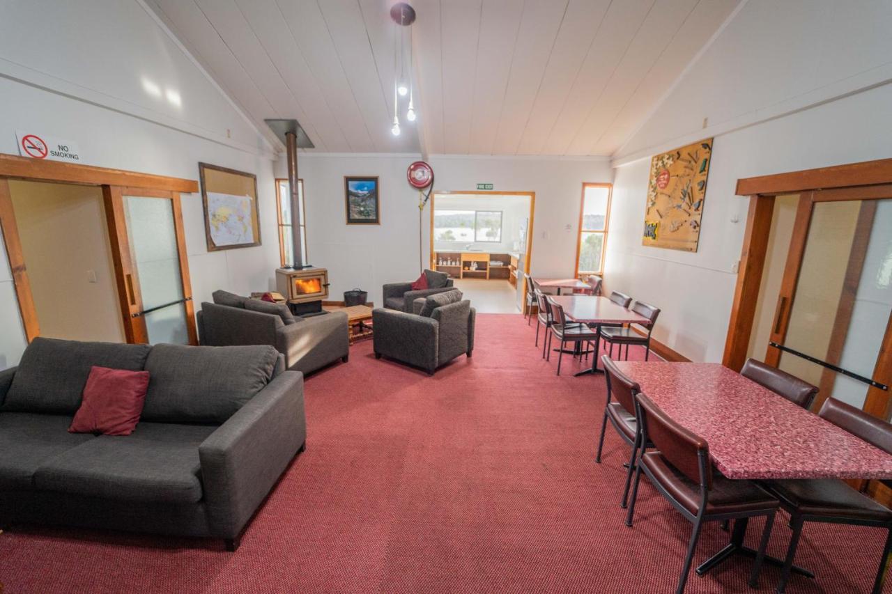 Fiordland National Park Lodge Te Anau Downs Eksteriør billede