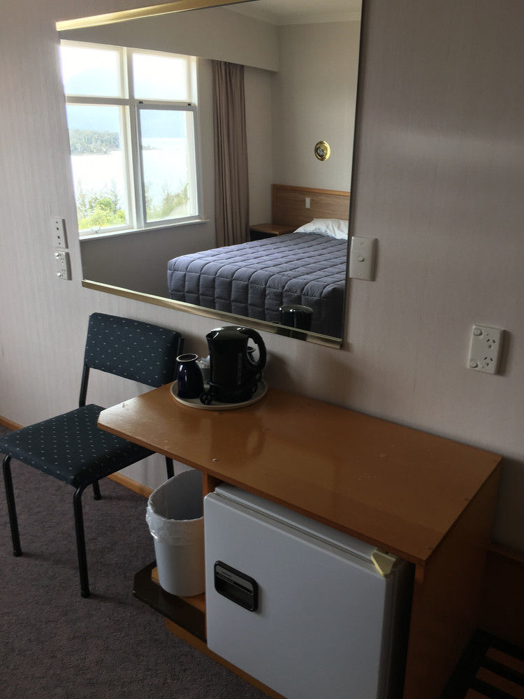 Fiordland National Park Lodge Te Anau Downs Eksteriør billede