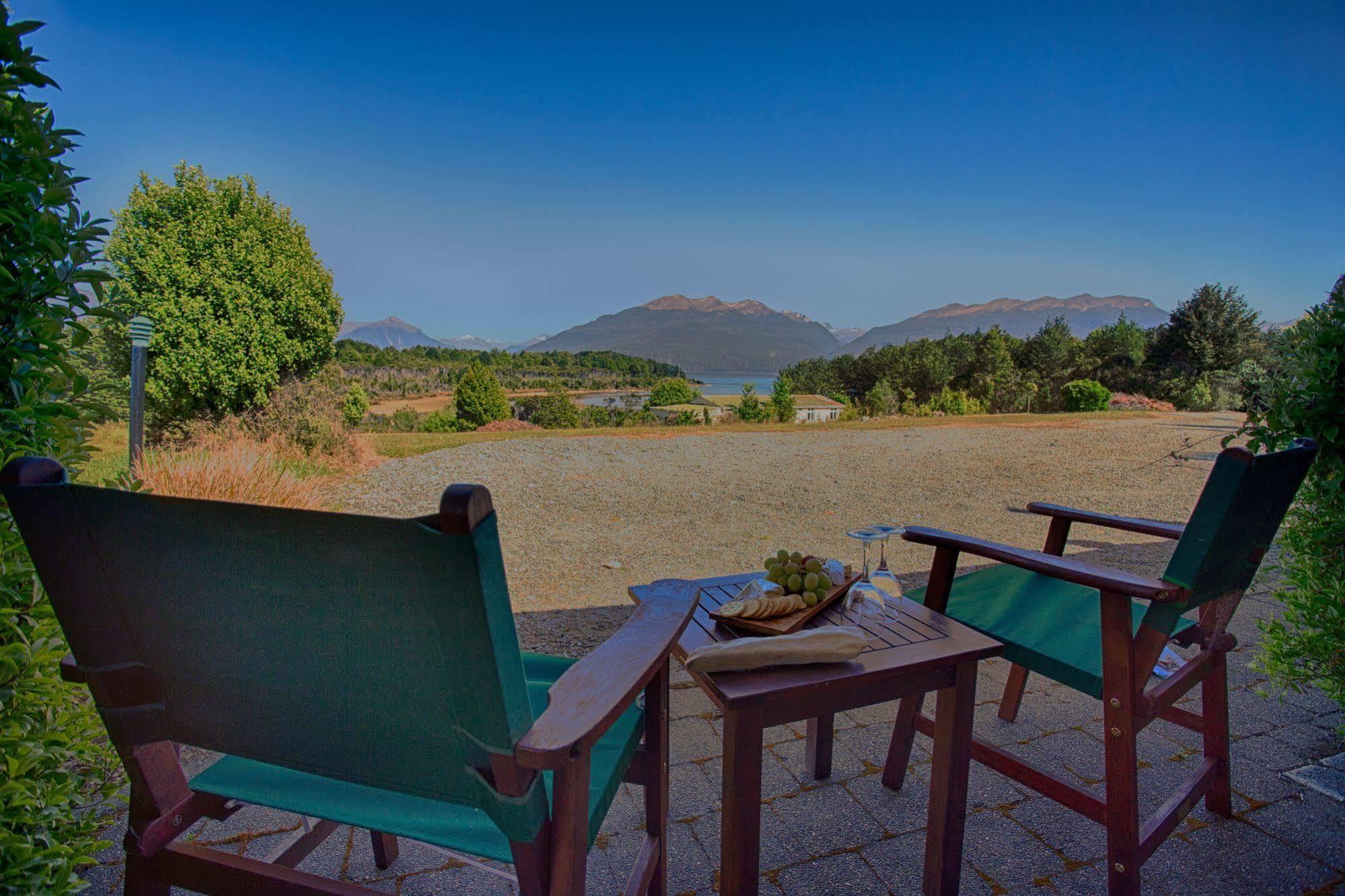 Fiordland National Park Lodge Te Anau Downs Eksteriør billede