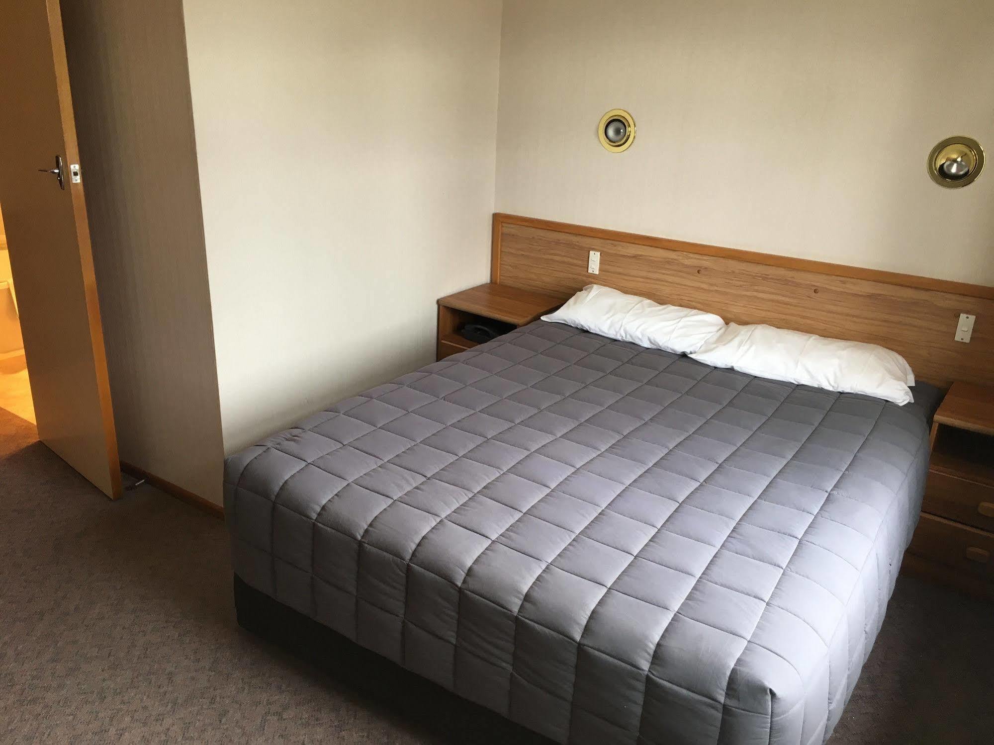 Fiordland National Park Lodge Te Anau Downs Eksteriør billede