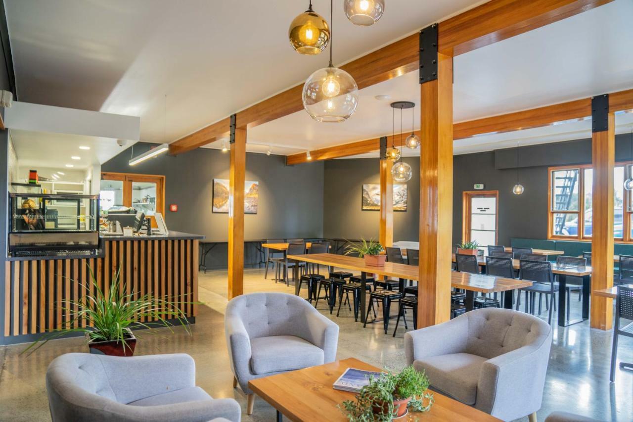 Fiordland National Park Lodge Te Anau Downs Eksteriør billede